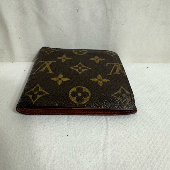 Louis Vuitton Wallet - Picture 5 of 10